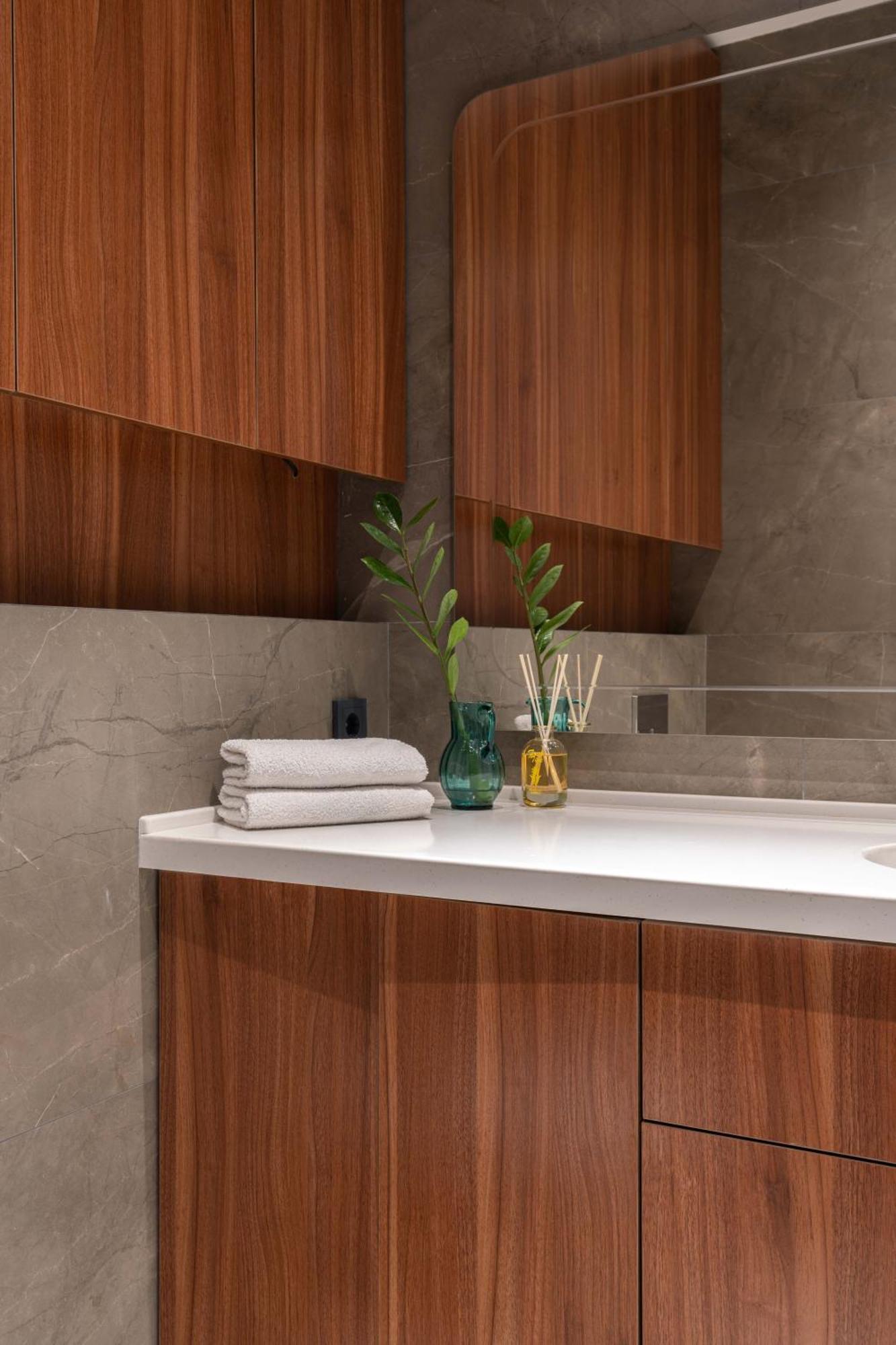 Oybek Nrg 48 I Stylish & Modern Apartment Ташкент Экстерьер фото